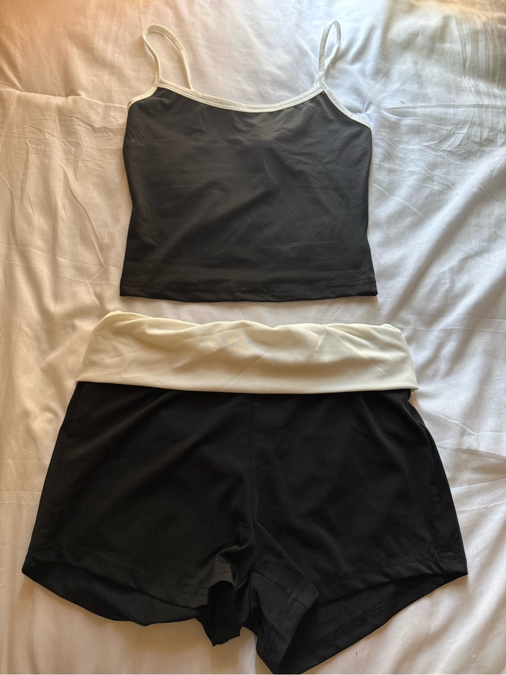 SHEIN Black Tank Top & Cream-Trim High Waist Shorts Set